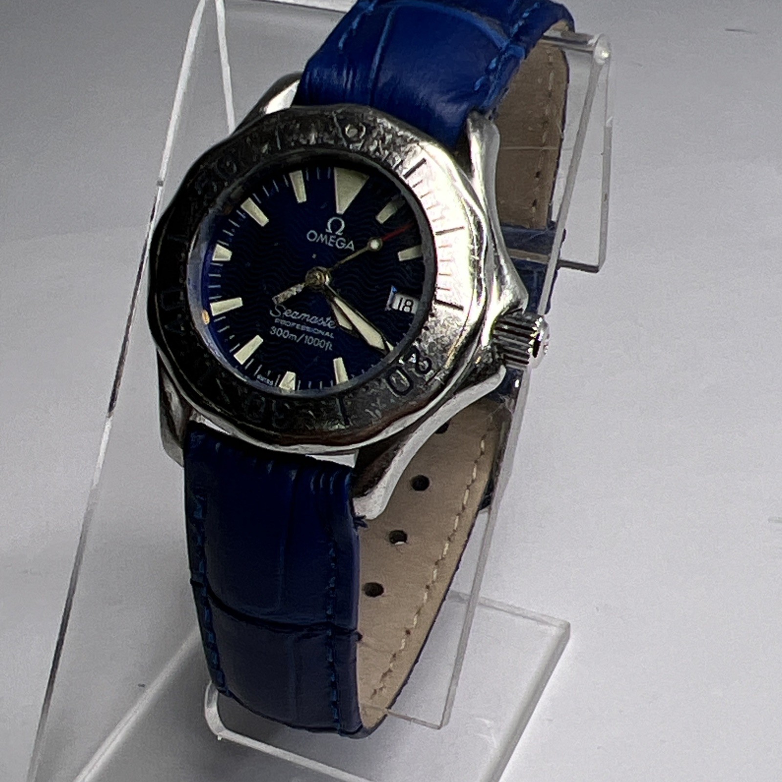 28mm Steel OMEGA 2285.80 Seamaster 300m Quartz Women’s Date Watch Blue Dial Band