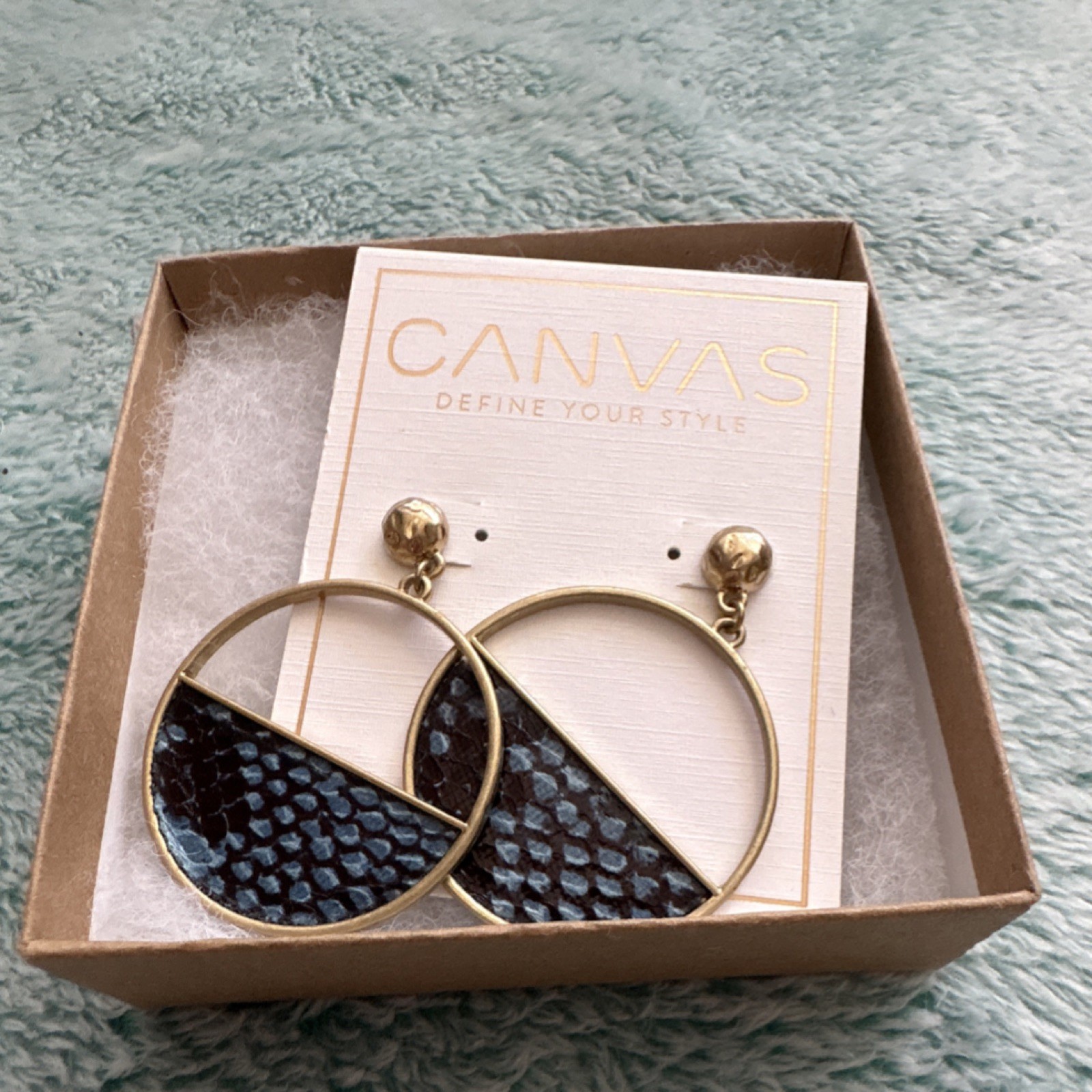 Canvas Gold Blue Black Round Dangle Drop Faux Leather Metal Earrings 20151E-BL