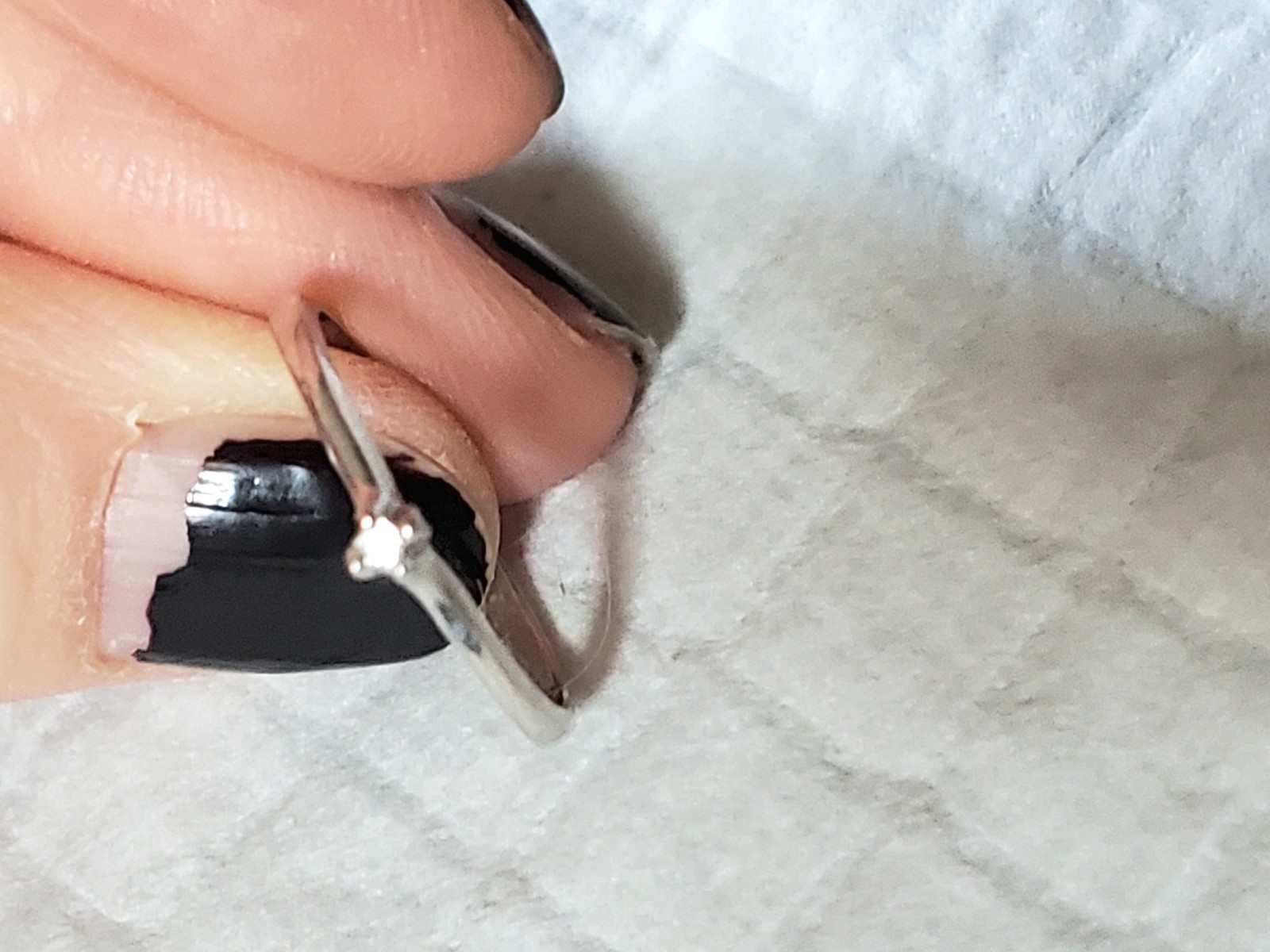 10K Solid White Gold Classic Band Diamond Minimalist Design Style Ring Sz 6 1/4