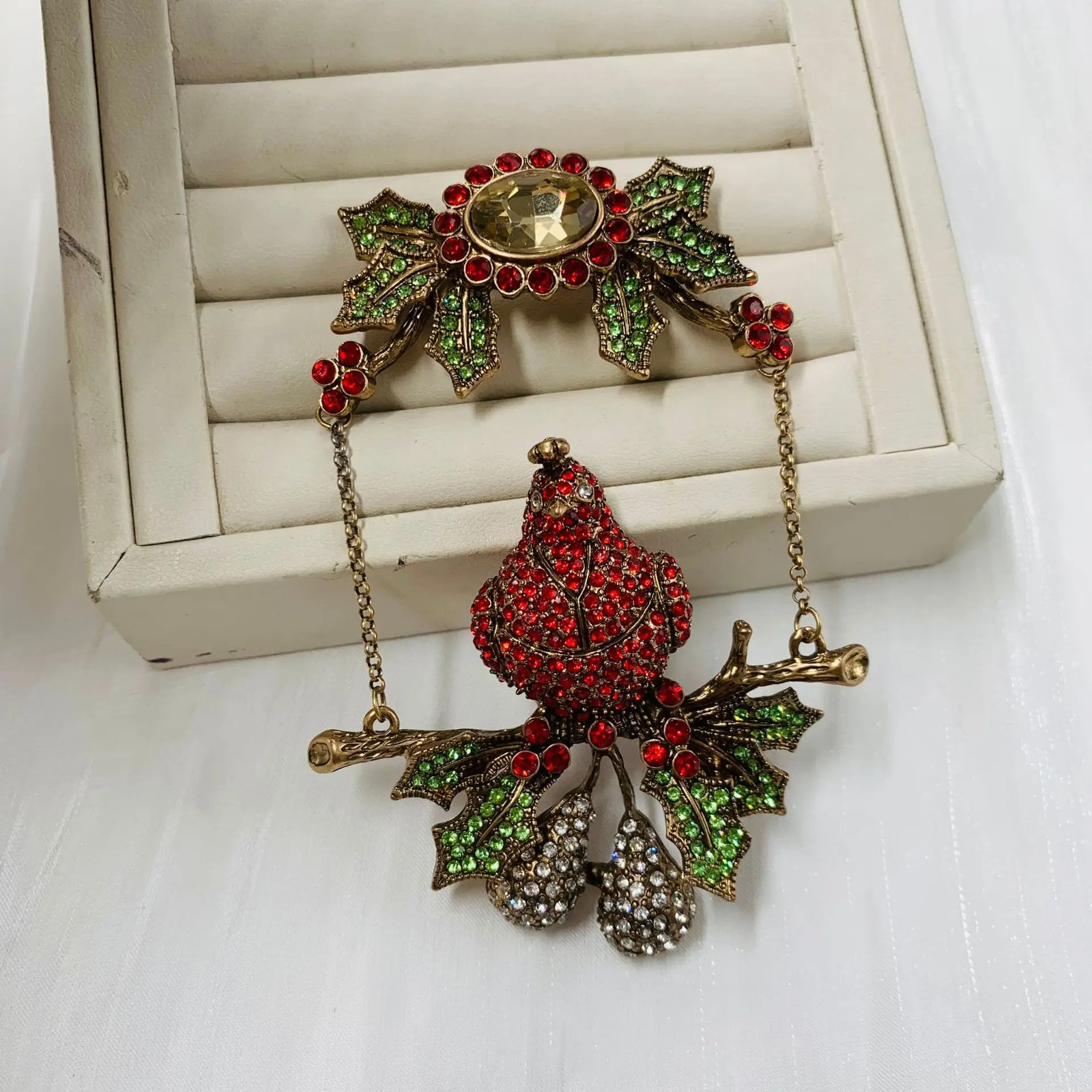 Medieval Antique Reproduction Vintage Brooch Parrot Heavy Industry Pin