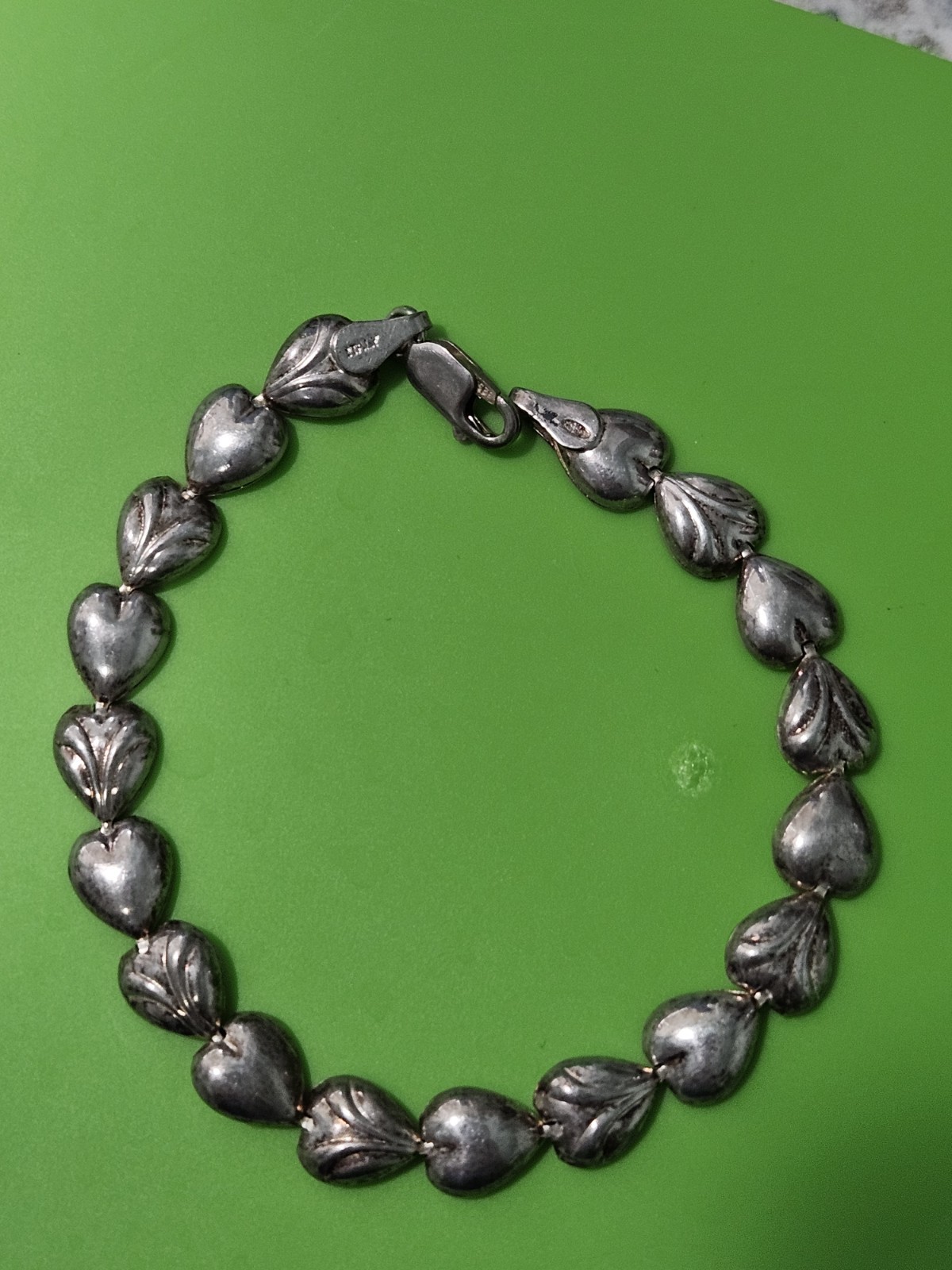Sterling Silver Marked 925 Heart Bracelet ITALY. 7″ (9.5g)
