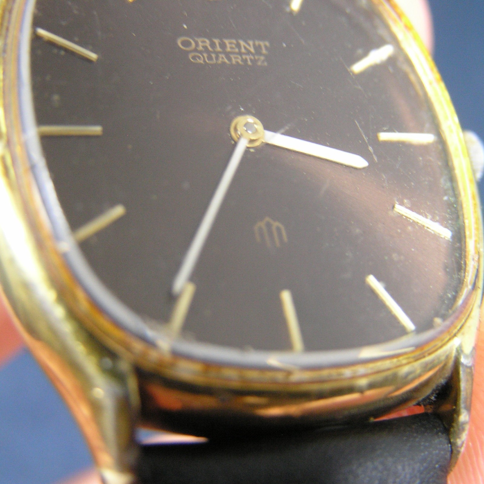 80s ORIENT QUARTZ I050427 Gold Plated Vintage Dress Watch Japan Imported