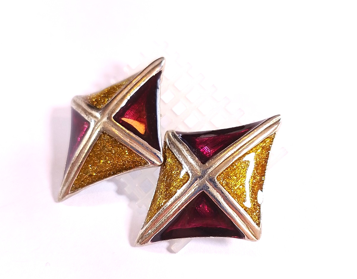 Women’s kite shaped multicolor elegant earring set