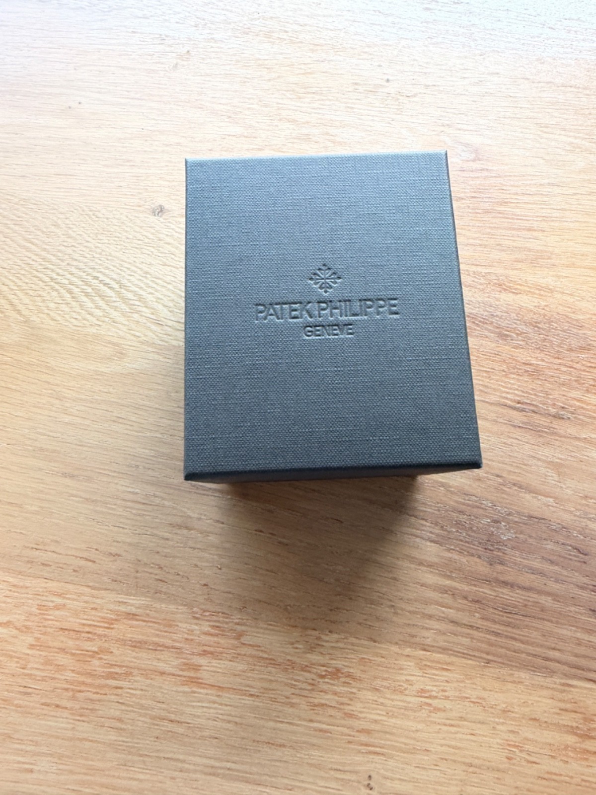 New 2025 Authentic Patek Philippe Dark Brown Travel Case – Watch Carry Box