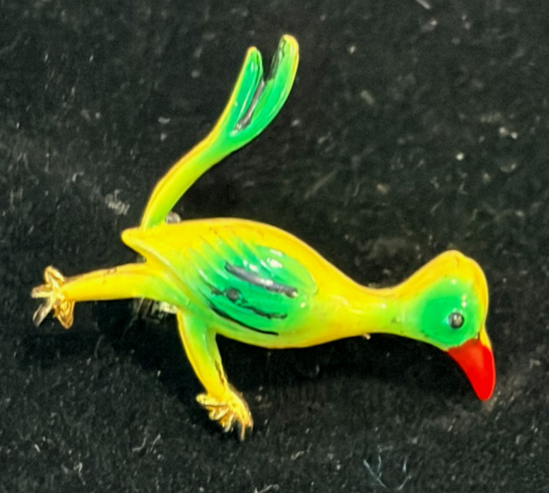 vintage Republic of Korea (ROK) enamel roadrunner bird brooch