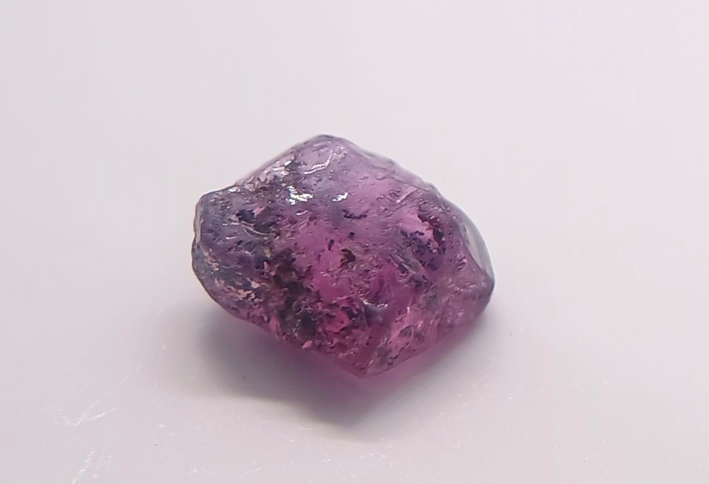 NATURAL AUSTRALIAN Rough Fancy Vivid Lavander Purple Sapphire 1.32ct Unheated G