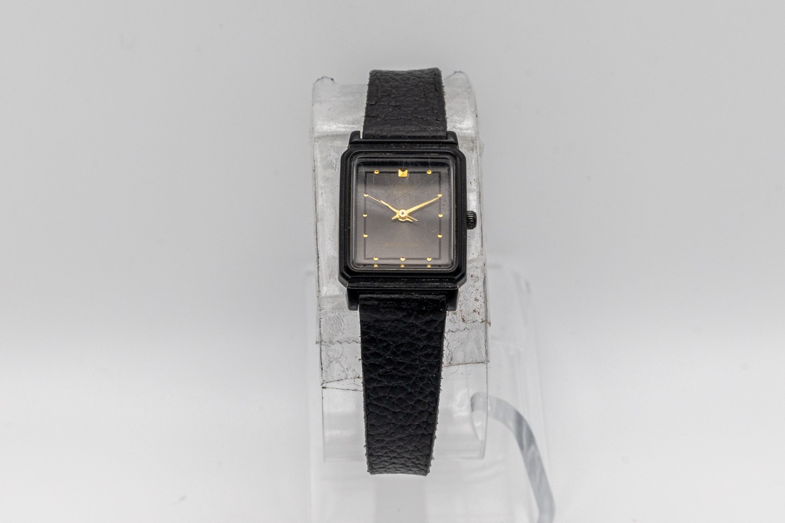 Vintage Casio LQ-64 Quartz Black Tank Dress Ladies Watch Module 359 – Running