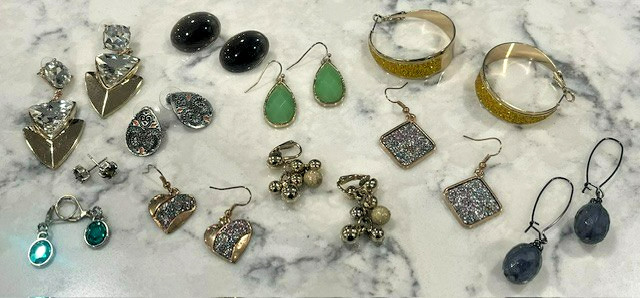 Costume Earring Mixed Collection Lot Preloved gems Women Ladies Jewelry (lot 2)