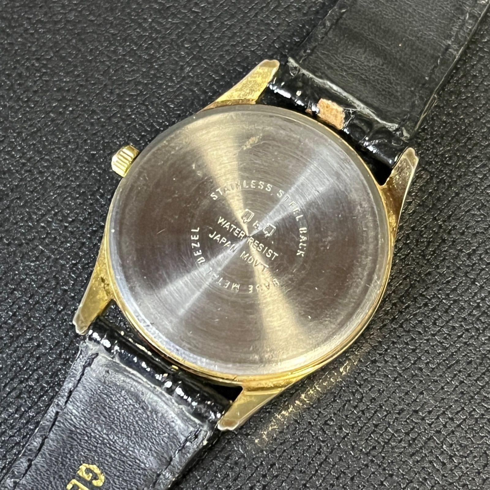 Working Q Q CITIZEN Wristwatch Gold Quartz Working Confirmed