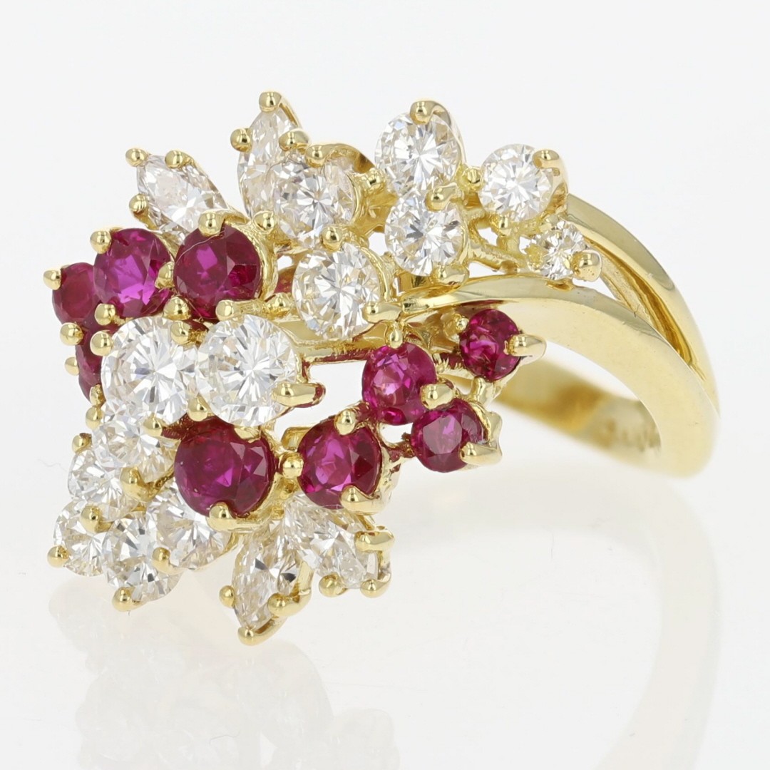 3.29ctw Ruby and Diamond Cluster Statement Ring 18k Yellow Gold Size 6.75