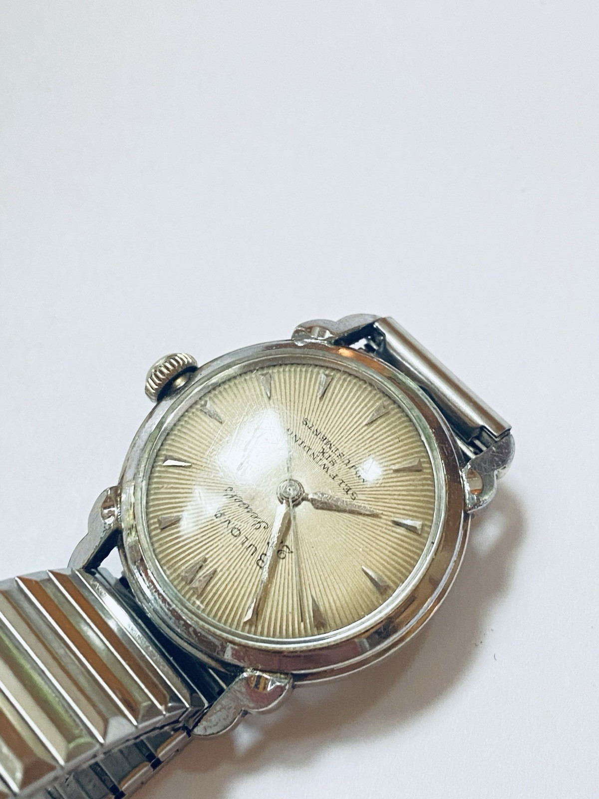 Vintage Bulova Mens 23 Jewel Self-Winding Six Adjust Automatic 32mm Wristwatch