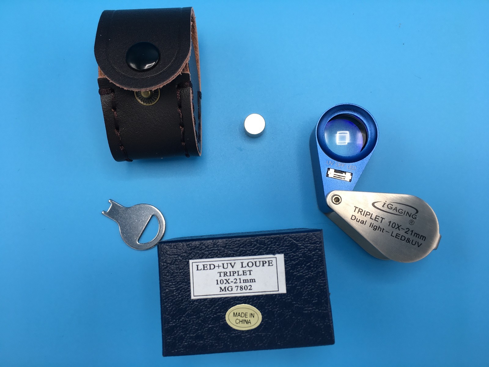 Triplet 10x, 21mm Optical Loupe (LED + UV) by Igaging 36-LUV10