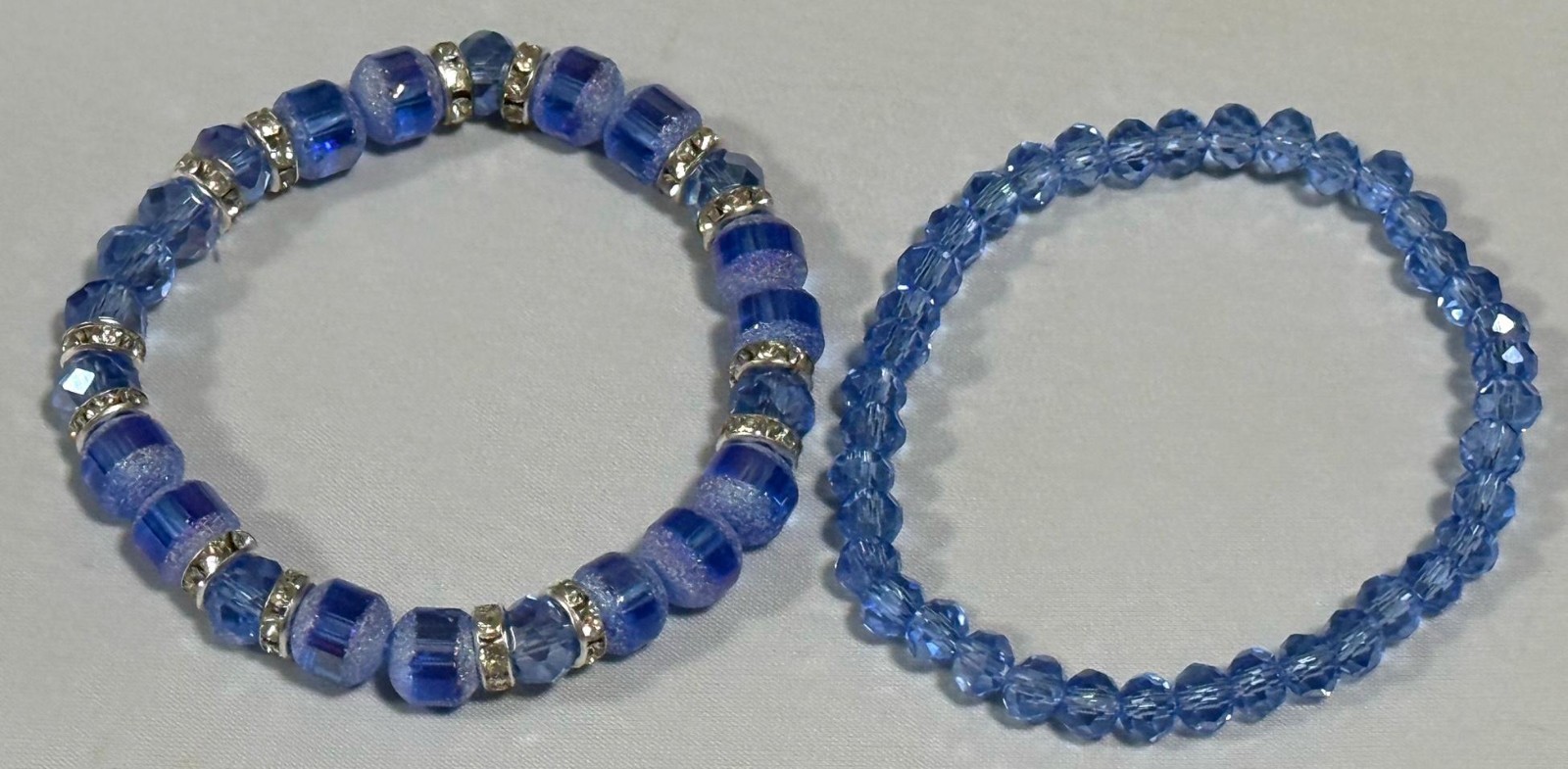 A PAIR of 2 NEW STRETCH BRACELETS IRIDESCENT BEADS FREE USA SHIPPING