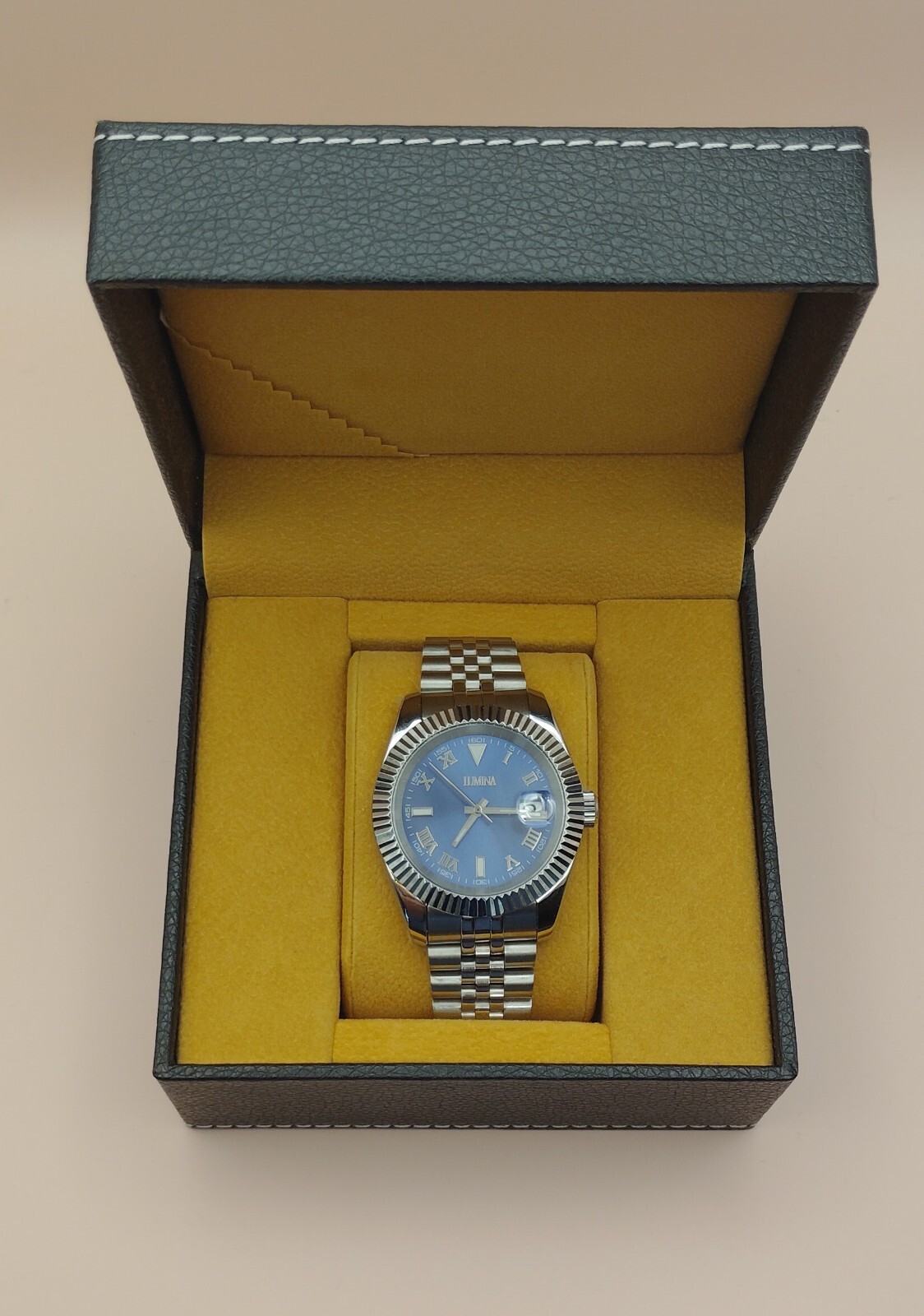 Lumina 40mm Automatic Casual Sport Watch 28,800 vph Sunburst Dial USA Rare.