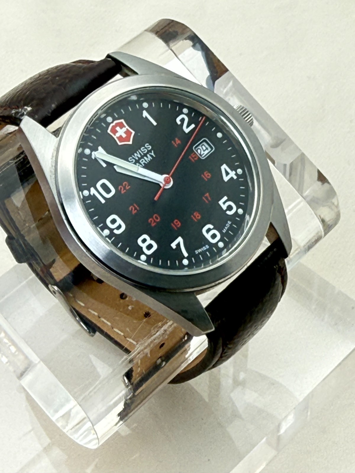 Victorinox 241083 Garrison 40mm Swiss Quartz Date Watch New Battery