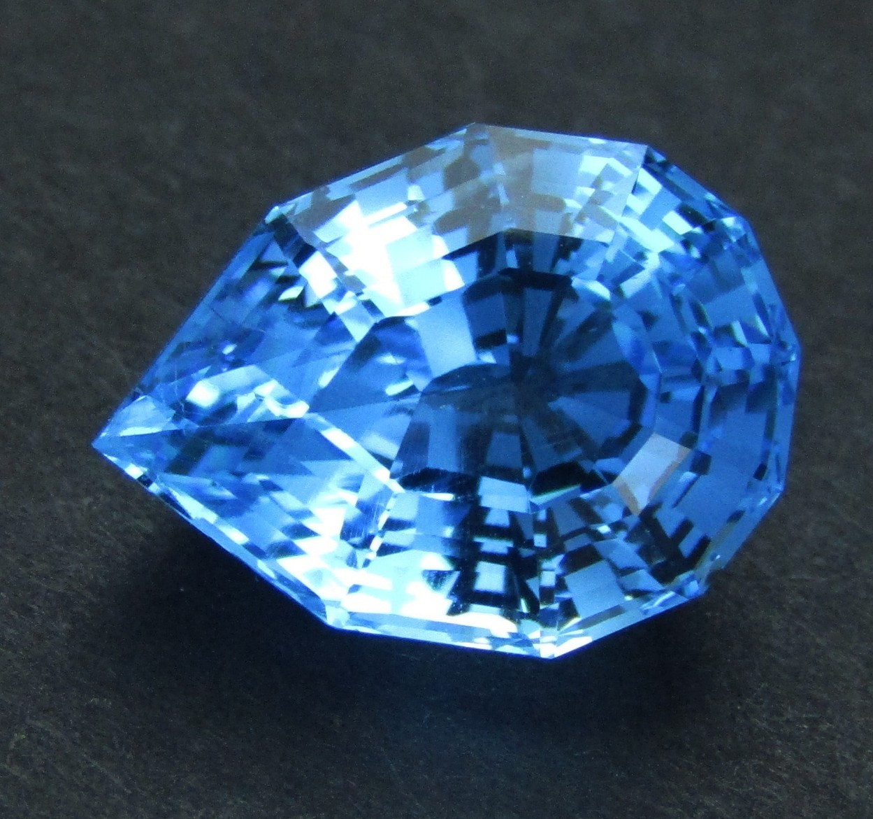 6.45Cts Classic Natural Swizz Blue Topaz Pear Shape Precision Cut