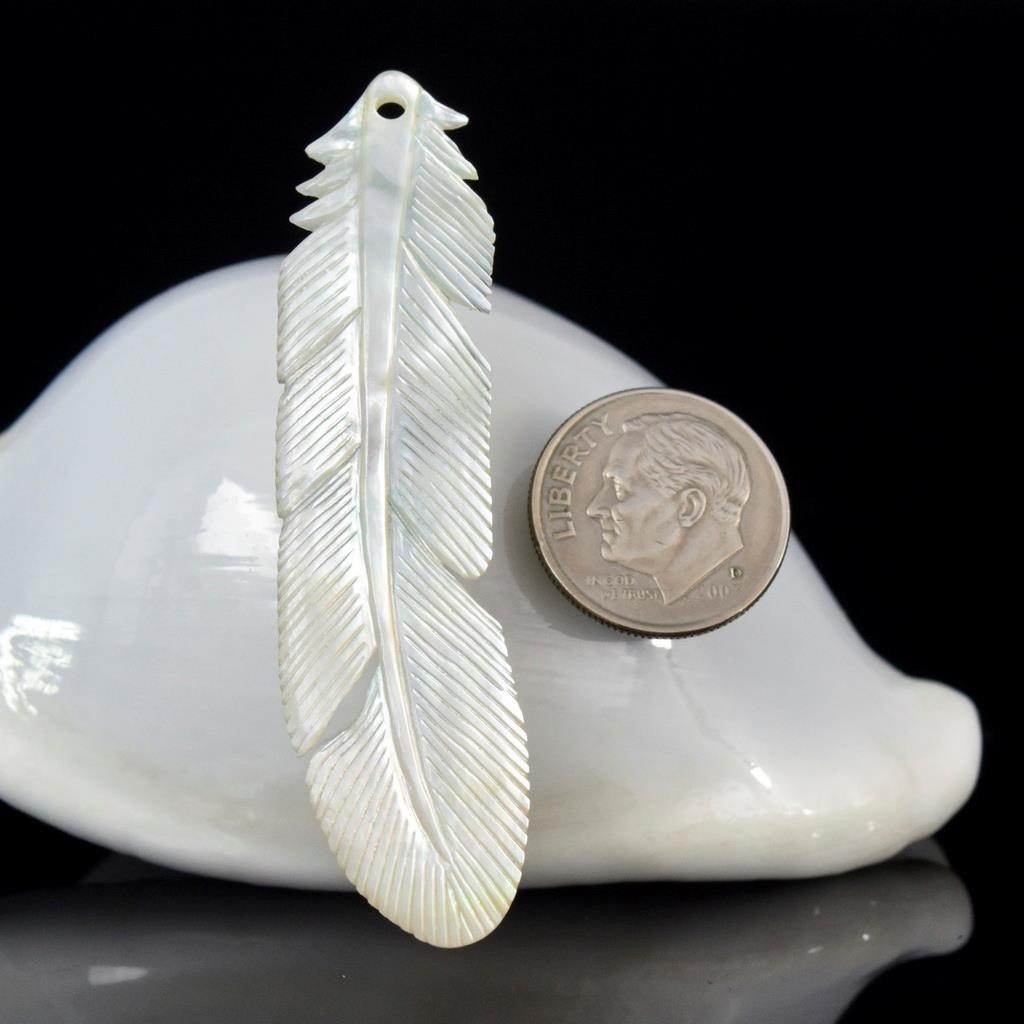 Bird Feather Carved Mother of Pearl Shell Pendant Jewelry Making Supply 1.95g