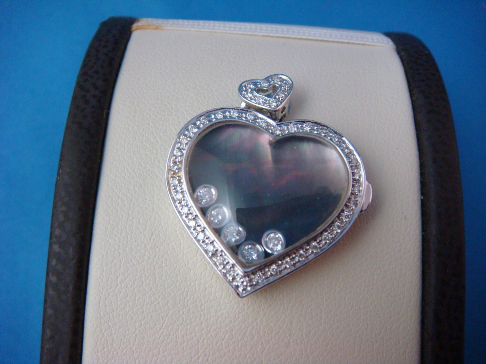 14 KT WHITE GOLD HEART SHAPE HAPPY DIAMONDS PENDANT-LOCKET 8.8 GRAMS