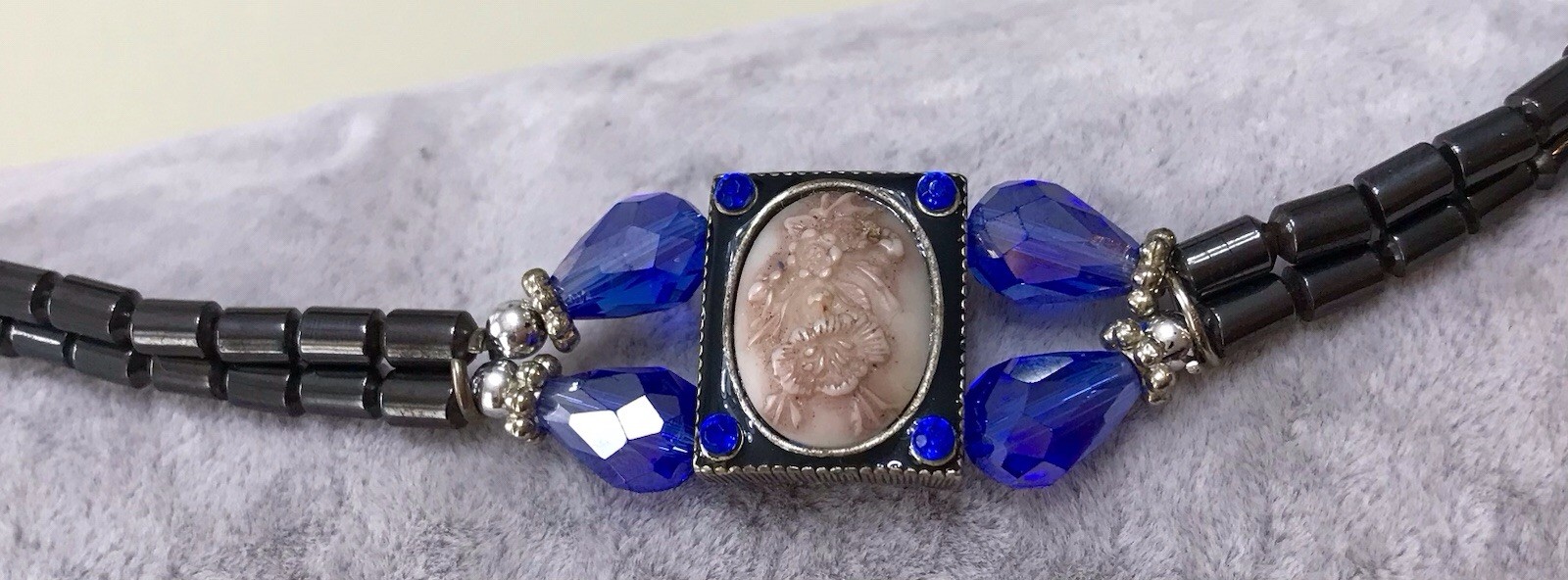 Blue Beige Focal Magnetic Hematite Double Stranded Bracelet w/ Magnet Clasp