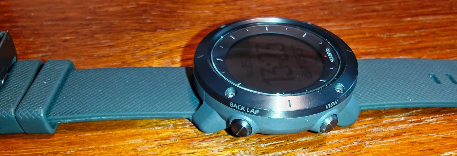 Suunto Traverse Graphite Gray Men’s Watch – SS022226000 – OW151