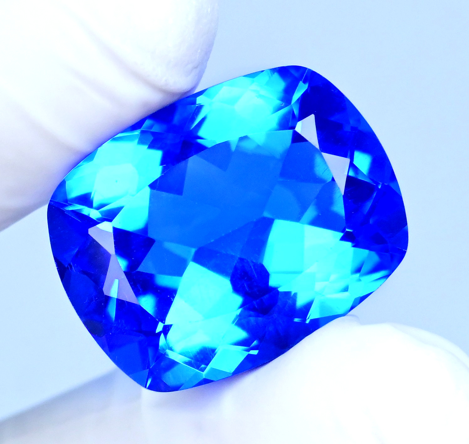 26.75 CT Natural Rare Lustrous Blue Tanzanite Certified Flawless Loose Gemstone