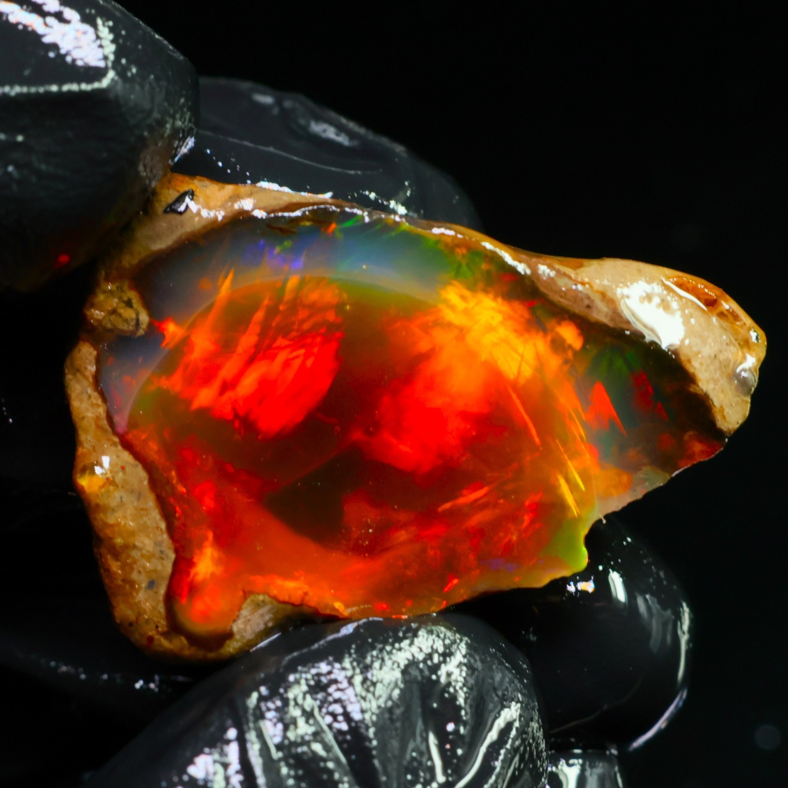 Natural Ethiopian Welo Opal Rough 26.55 Ct Gemstone – Bright Play of Color Fire