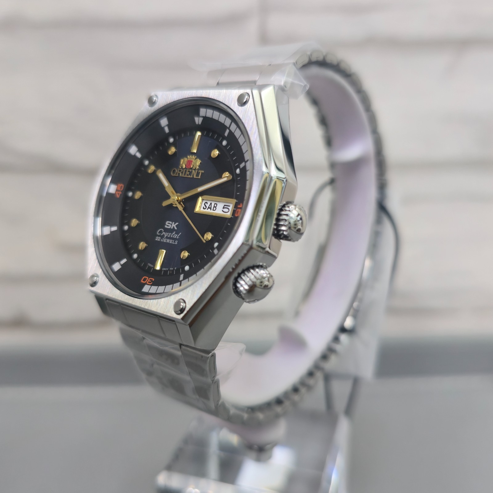 Orient Revival Neo 70s RA-AA0B03L Automatic 41.7 mm Blue Dial New Men’s Watch
