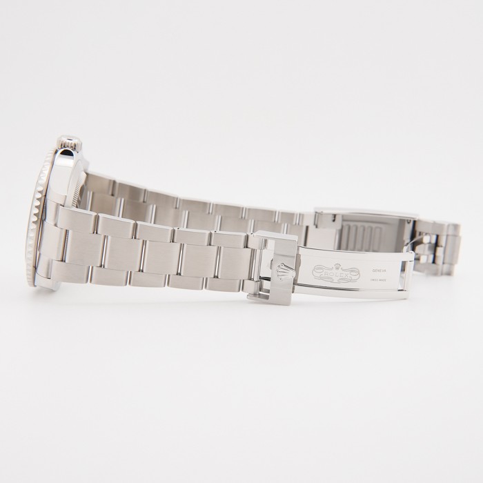 ROLEX Submariner Date 126610LV Warranty 2023 Box/Paper
