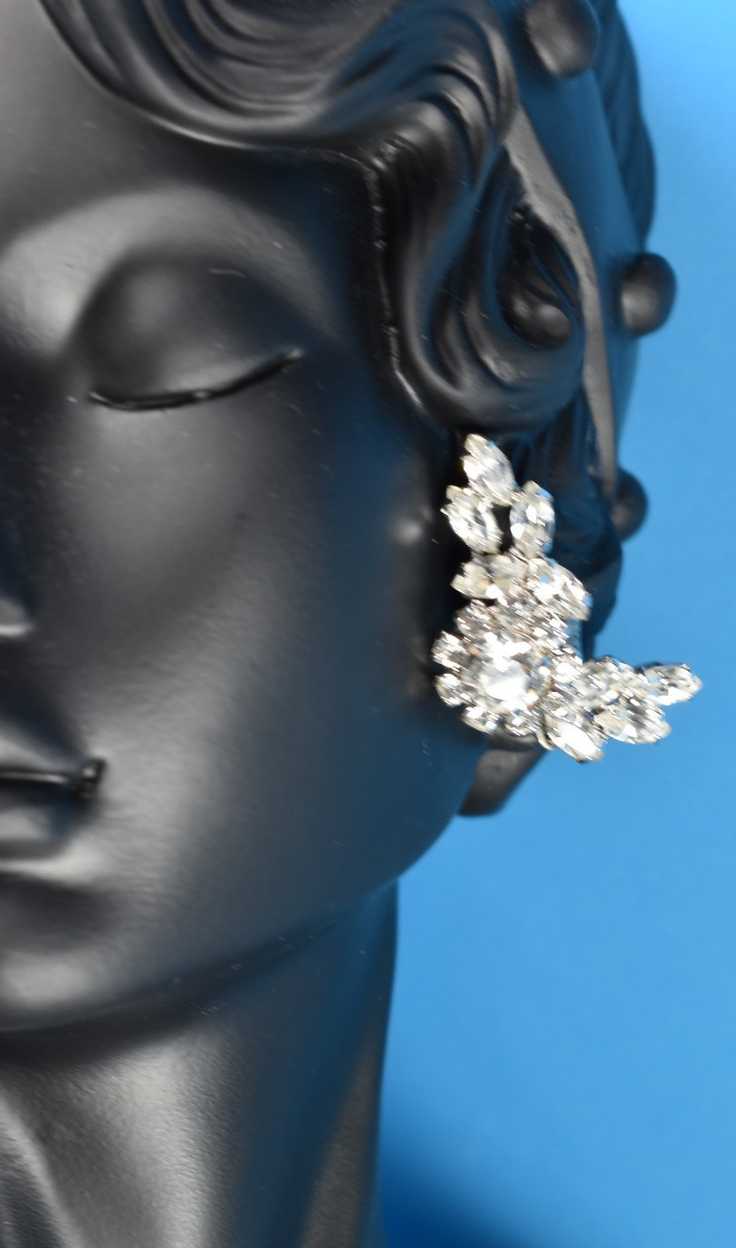 Vintage Quality Bridal Special Occasion Rhinestone Clip-on Earrings 1.5″