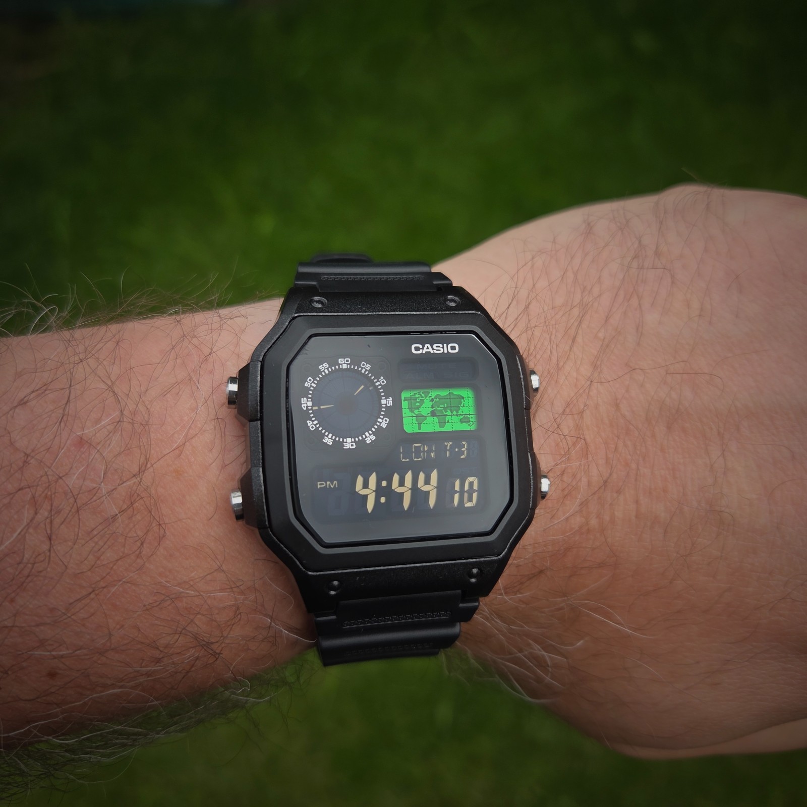 CASIO AE-1200WHD. Royale World Time Watch Mod. Green, Negative Display, Hydromod