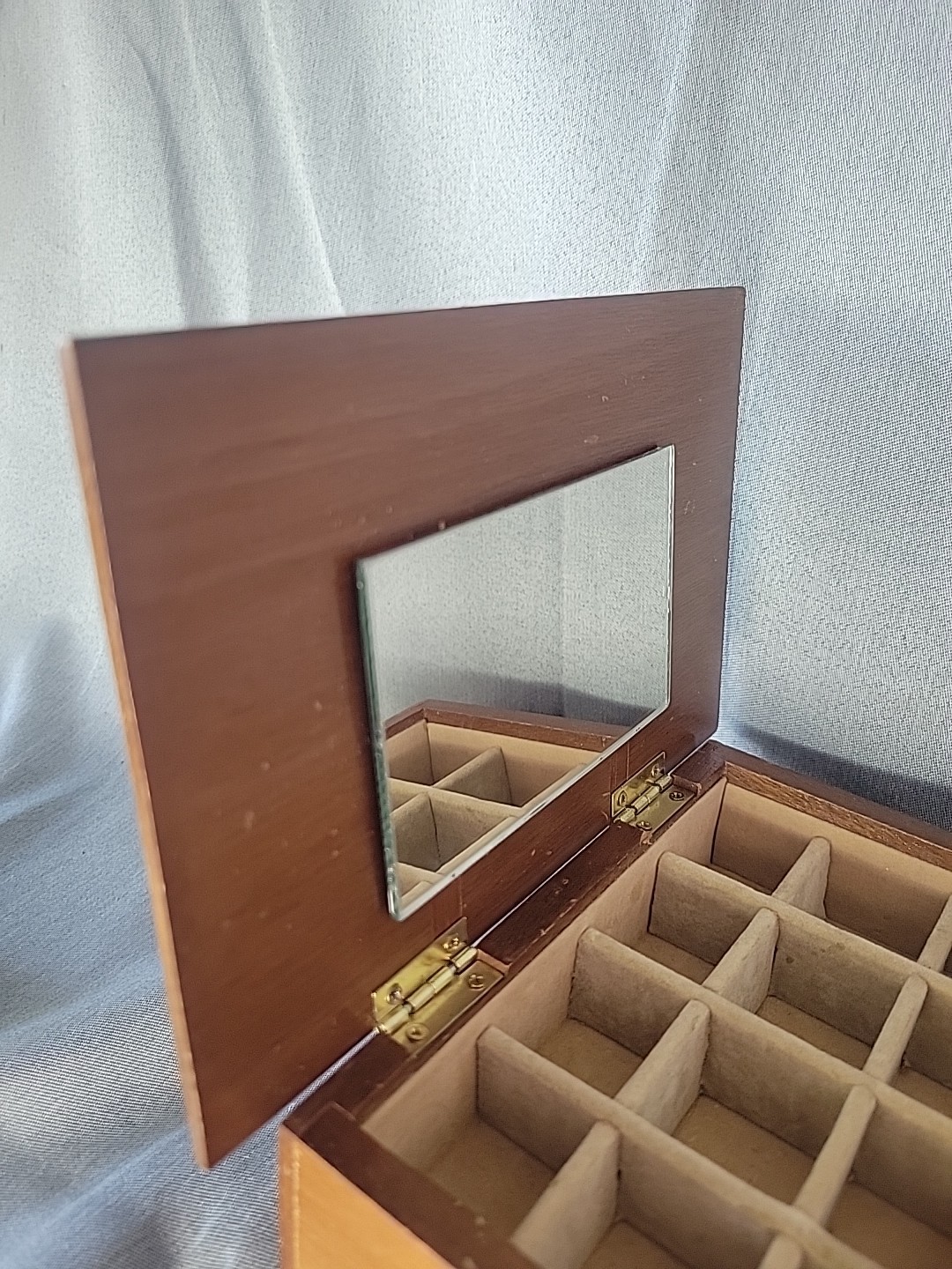Vintage Wood Centurion Jewelry Box Imports Taiwan Velvet Lined 1970’s