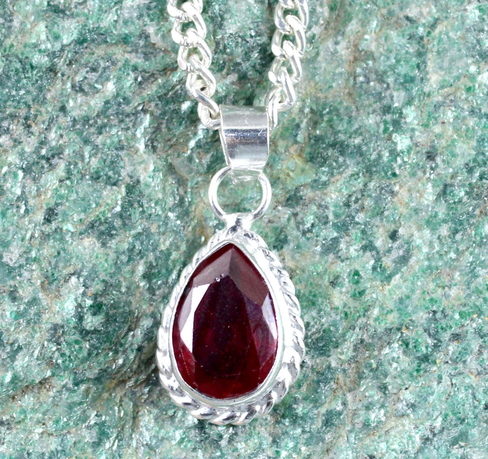 9.65 Ct Natural Red Sapphire Pear Gemstone Certified Men’s Pendant New Year Sale