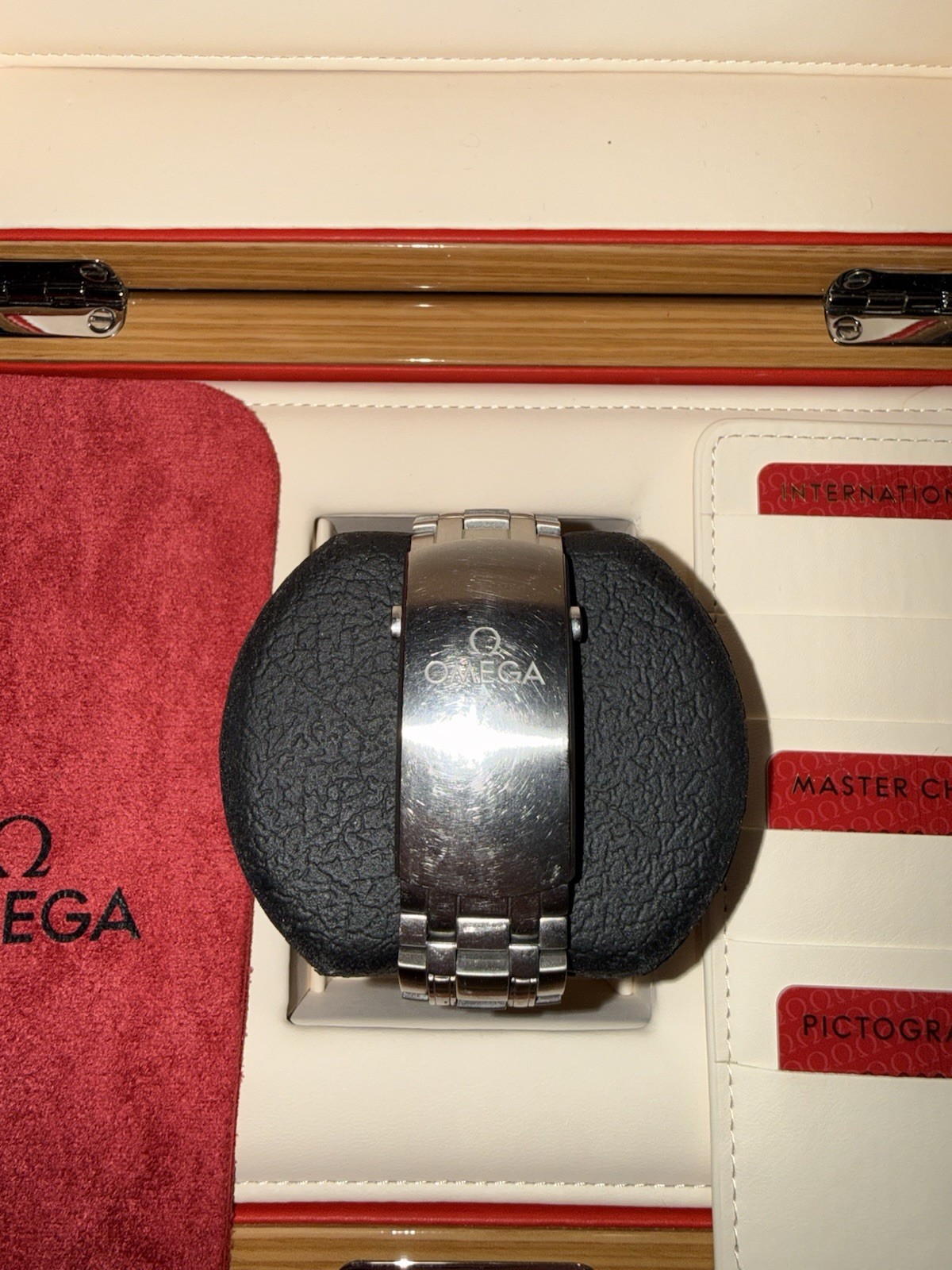 OMEGA Seamaster Professional Diver 300M 42mm Blue Wave Dial Auto Box Papers