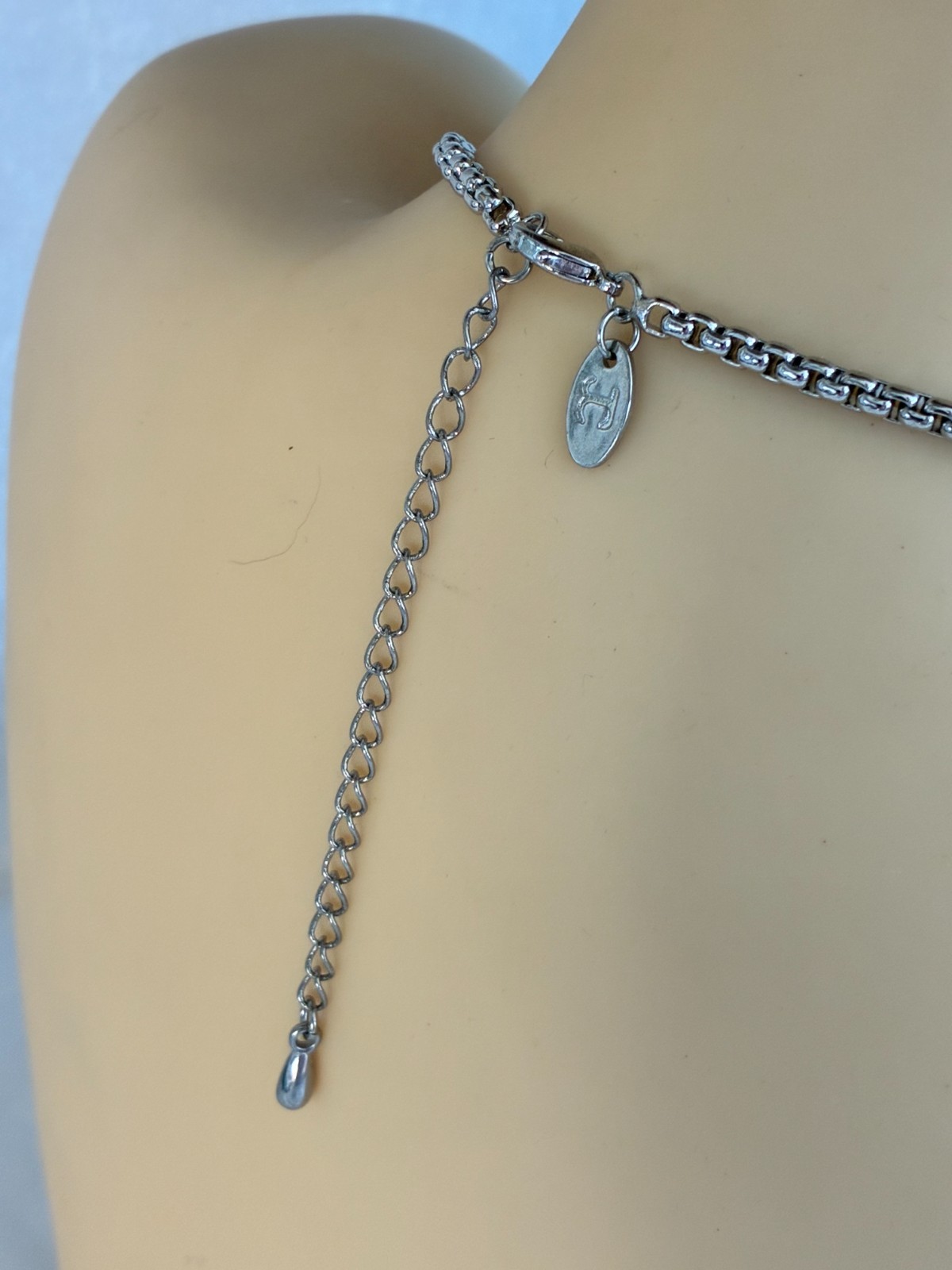 Jewelry Concepts Silver-Tone Interchangeable Jewels Pendant Necklace (3) Stones
