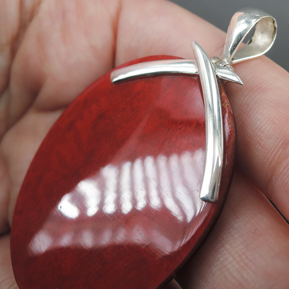 925 Sterling Silver Flat Oval Shaped Red Coral & Resin Pendant Jewelry, RCP-243