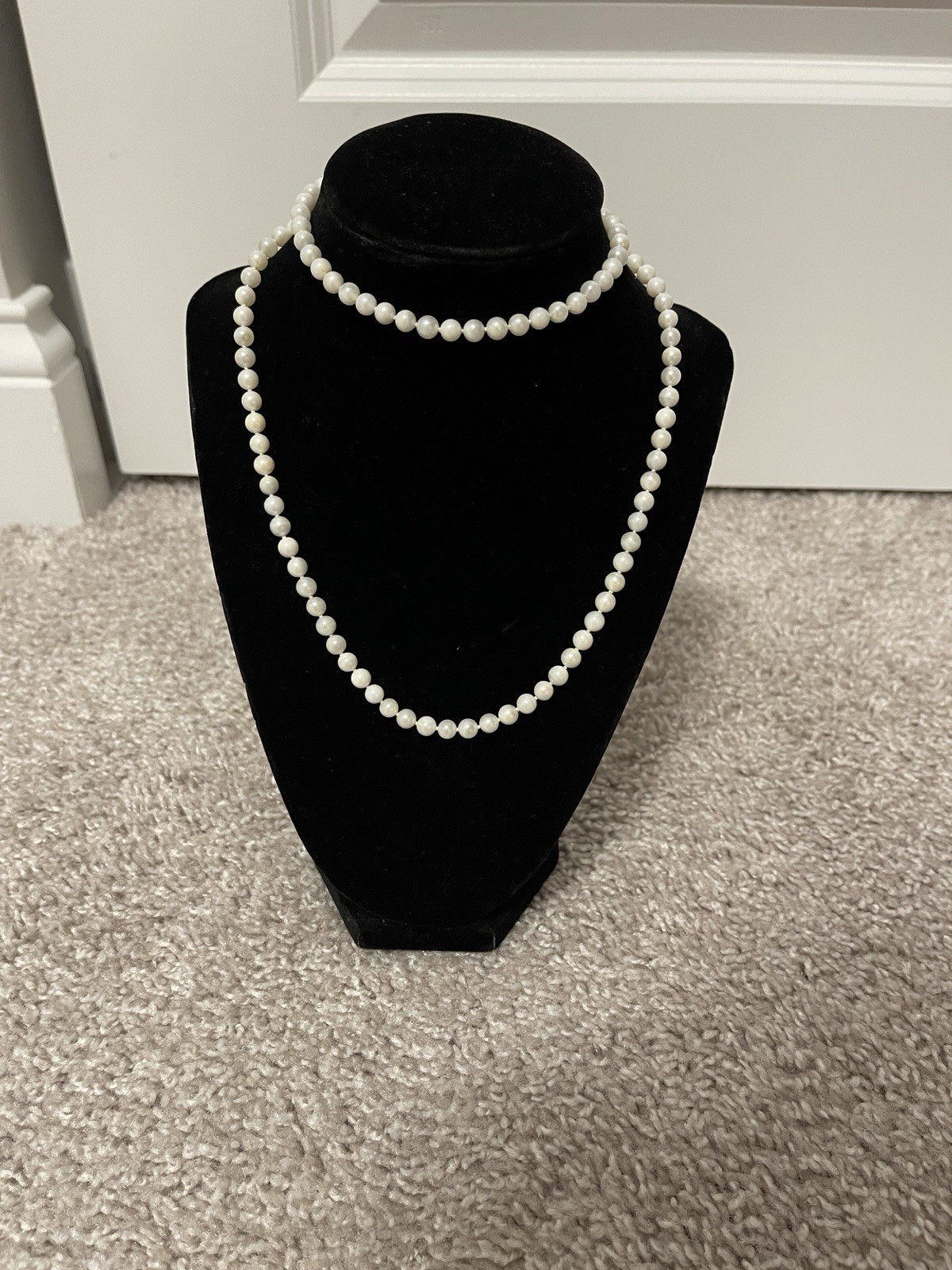 Pearl Necklace Costume Jewelry 30 Inch With 14k Clasp