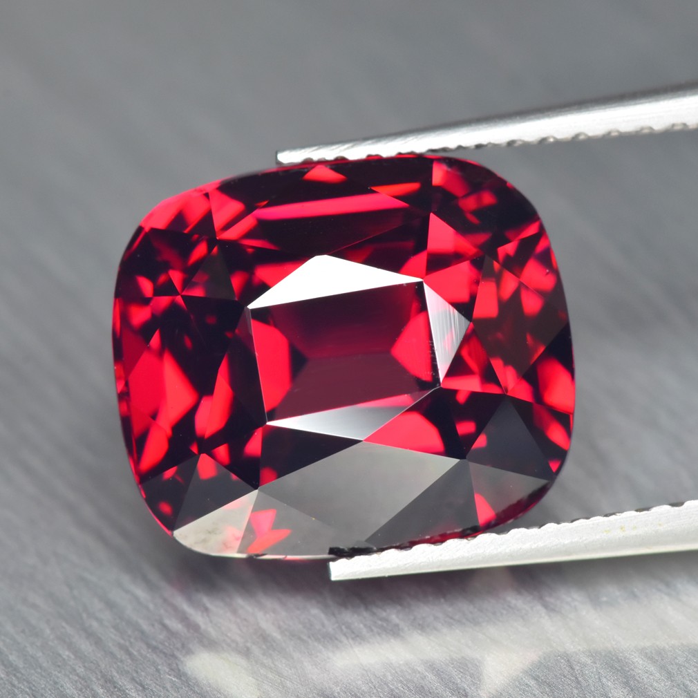 10.11Ct Incredible Unheated AAA+ Vivid Pink Rhodolite Garnet _Tanzania
