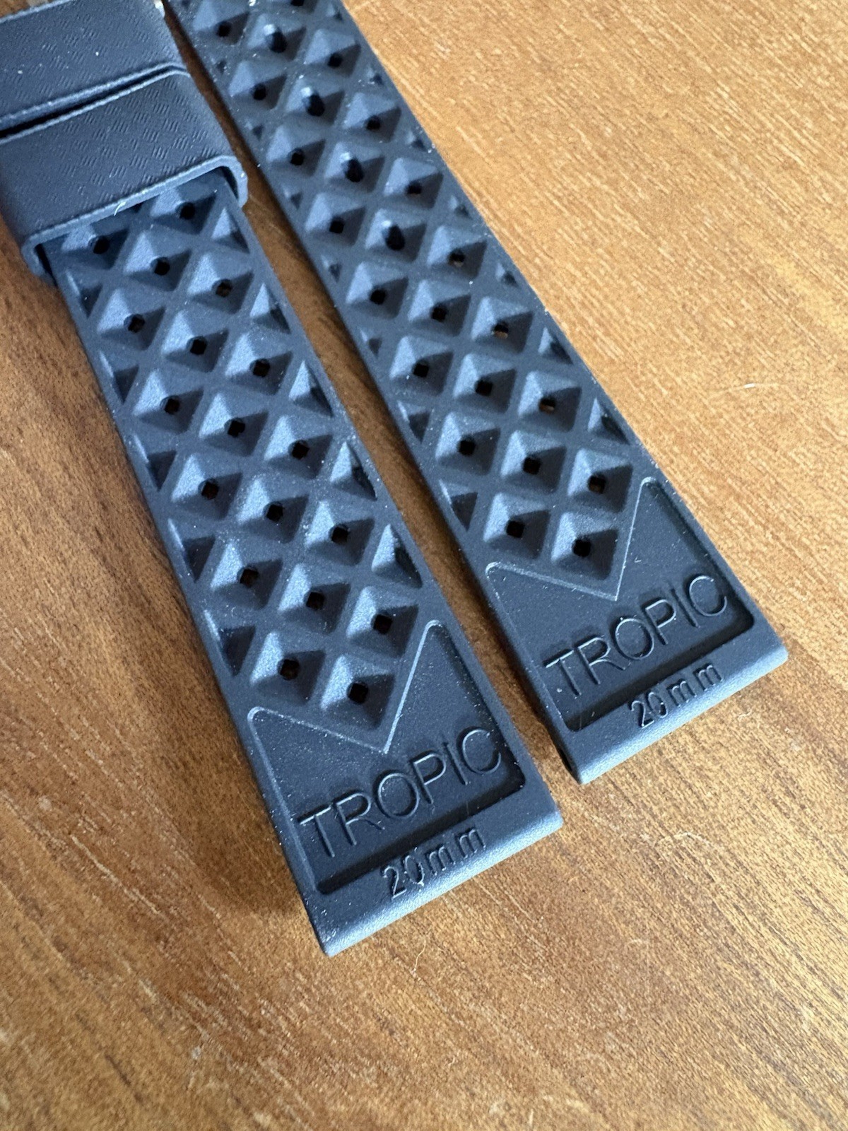 Genuine Tropic Brand 20mm Anthracite Grey Rubber Watch Strap
