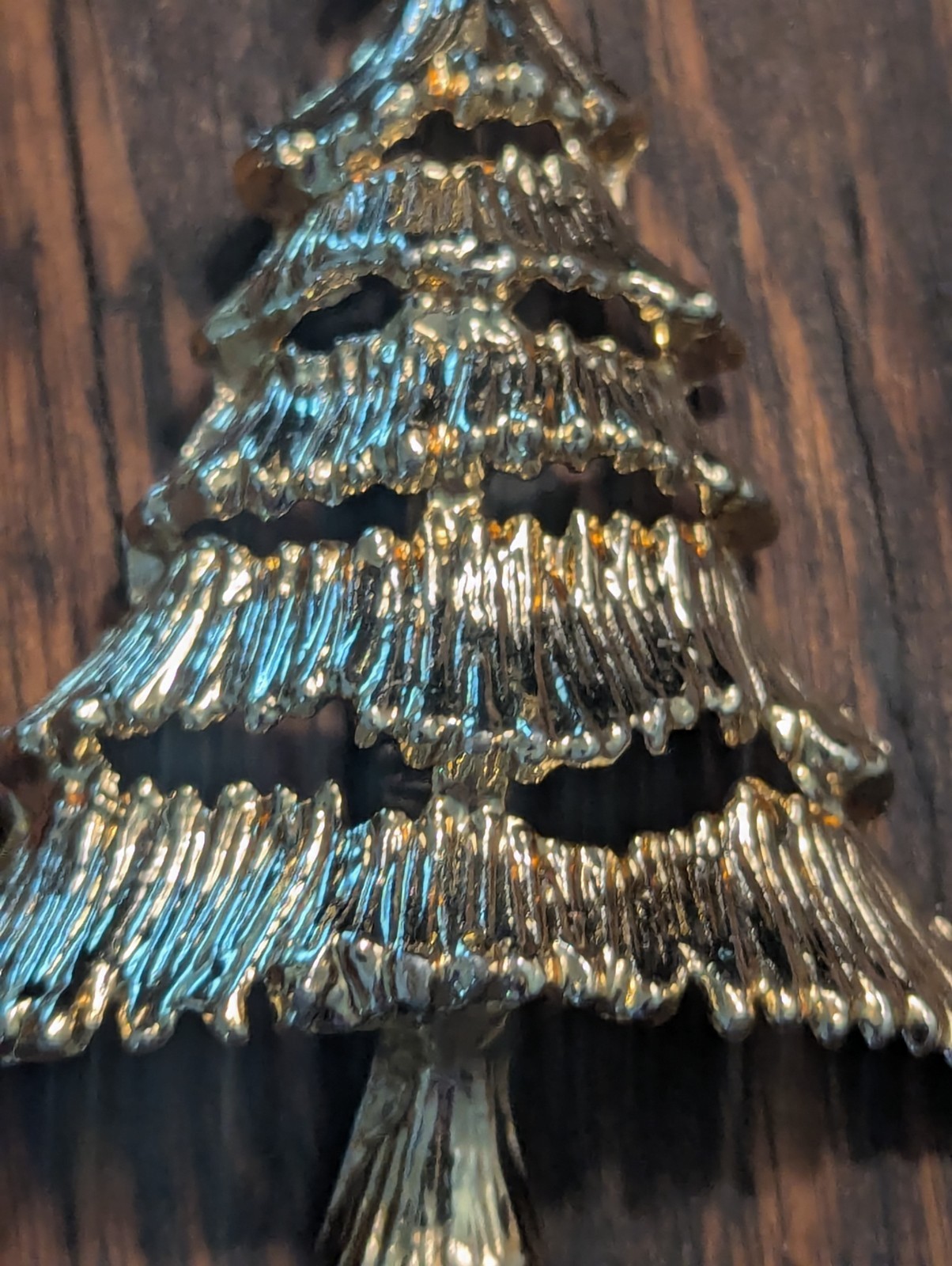 Gold Tone Christmas Tree Brooch Pin Red Rhinestone Star Topper Holiday