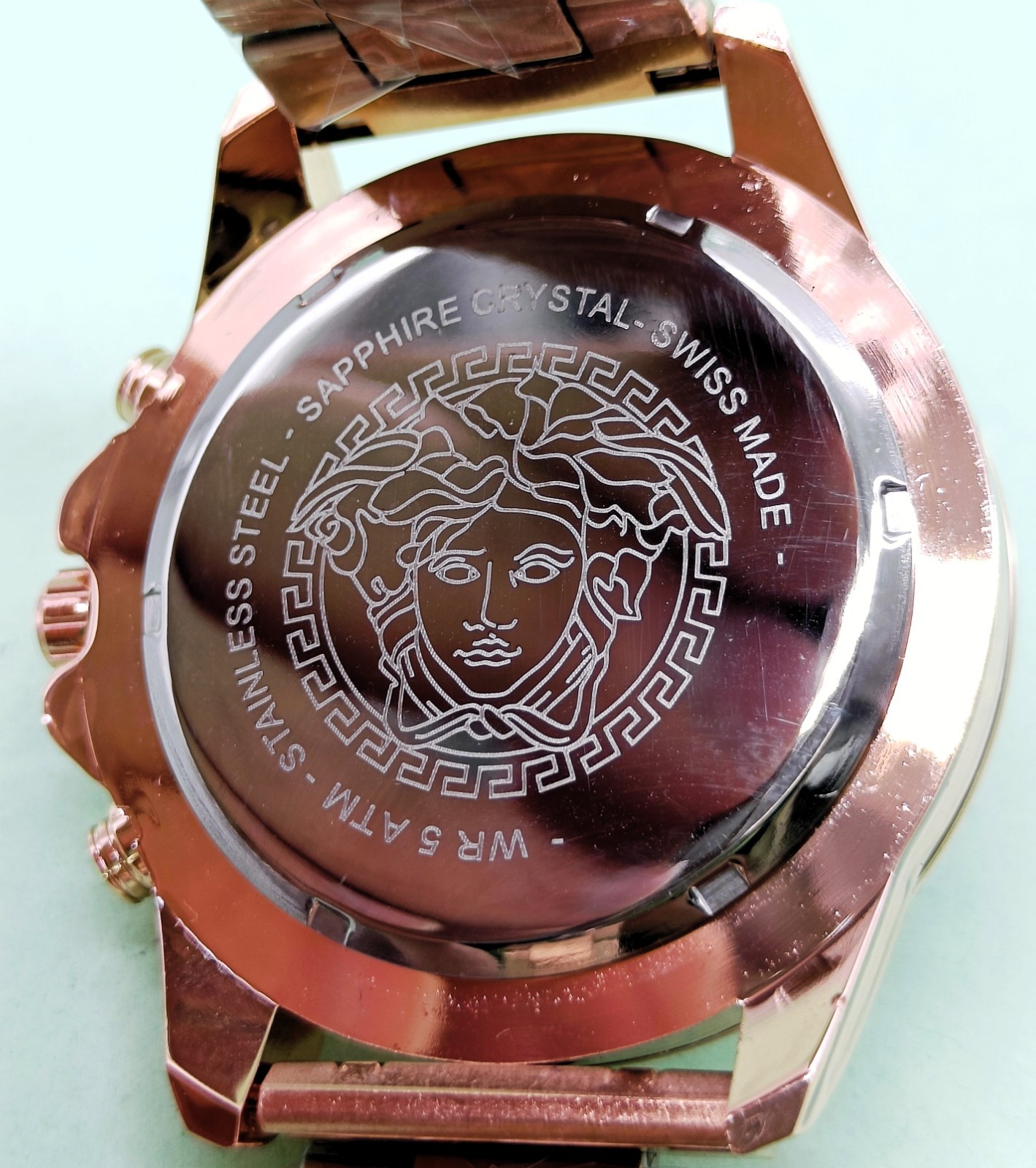 Amazing Versace Date Indicator Chronograph Analog Quartz Men’s Wrist Watch