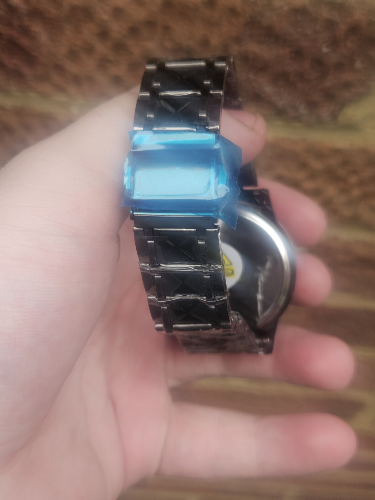 Brand New Unworn Gents Quartz Watch With Black Metal Strap