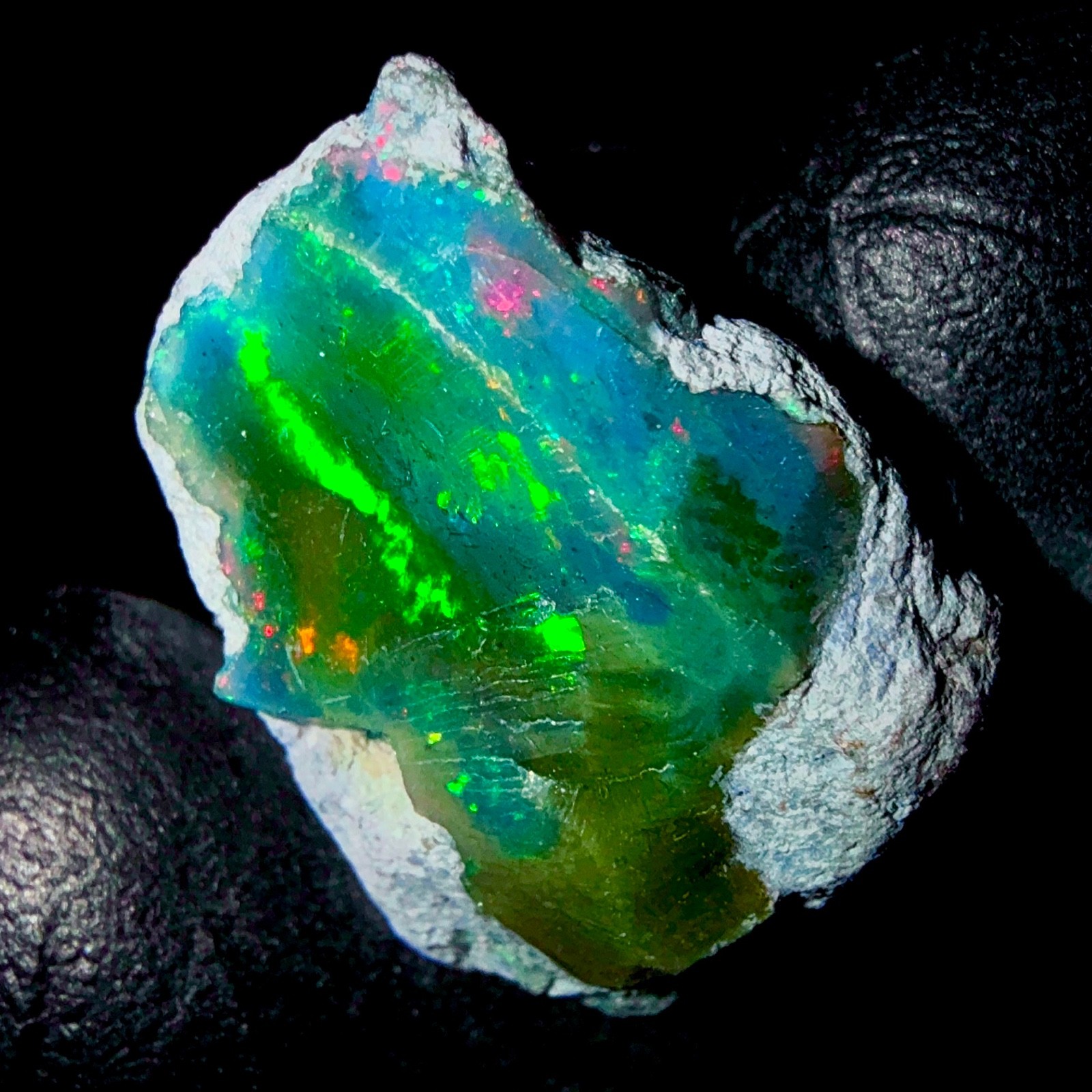 Natural Opal rough, Black opal gemstone, Ethiopian Fire dry opal 26 Ct 26×18 mm