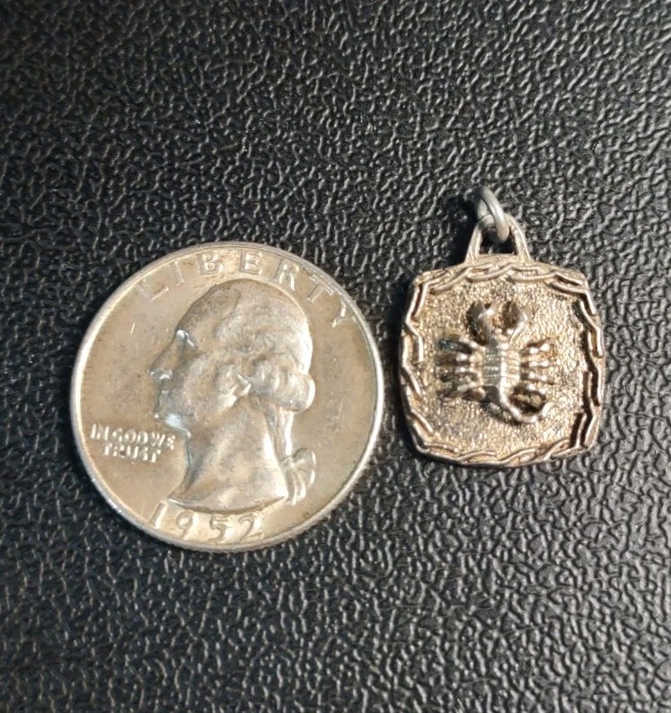3.3 Gram Vintage Sterling Silver Charm Pendant 925 Star Sign Scorpio 🦂