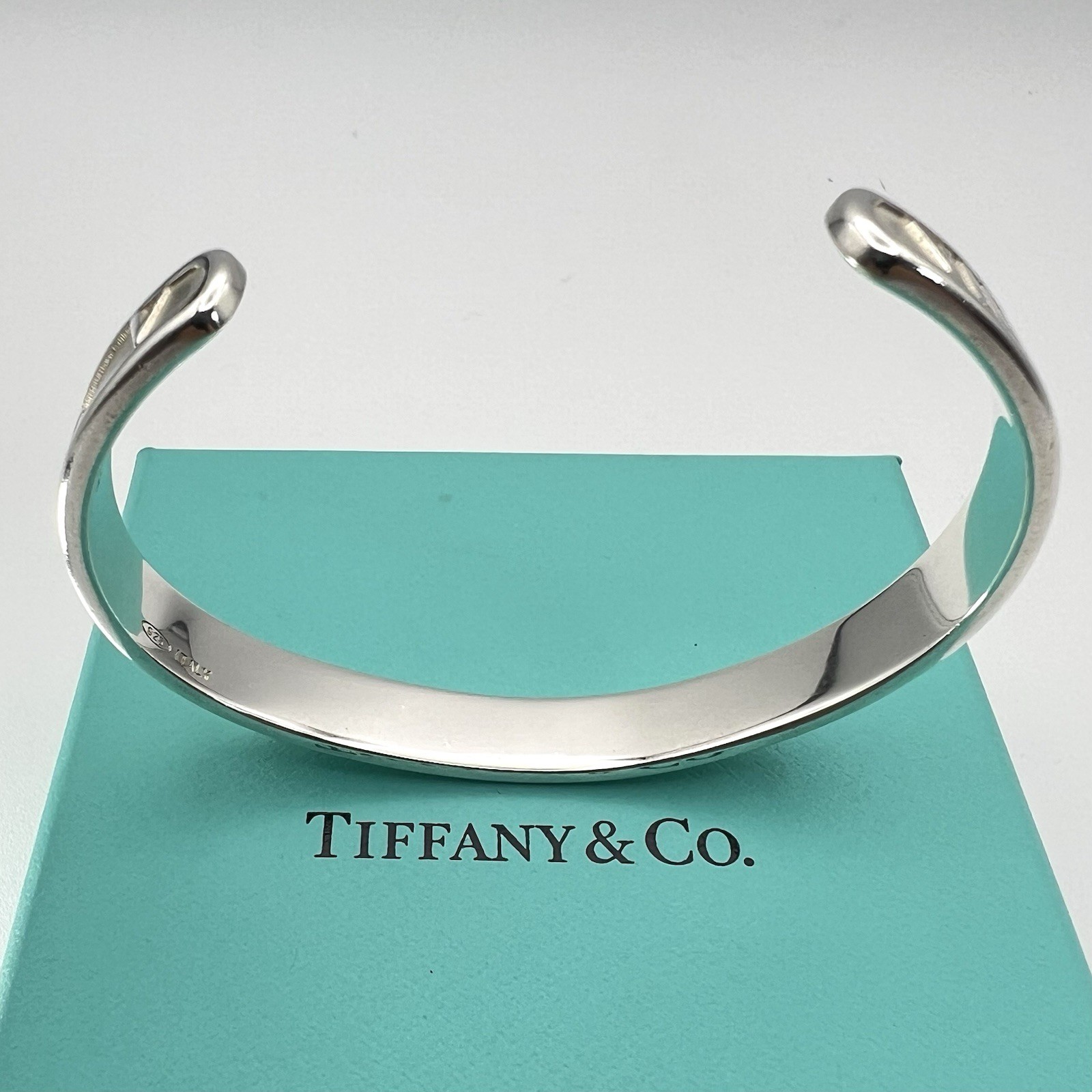 Tiffany & Co Atlas Cuff Bangle 925 Silver 16cm / 6.3in Vintage 1995 Pouch Box