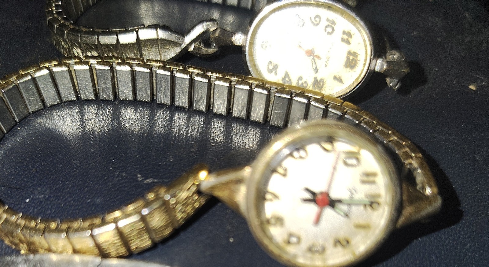 Vintage Watch Lot 2 BULOVA And 1 HAMILTON 1 Galaxie Need Repair