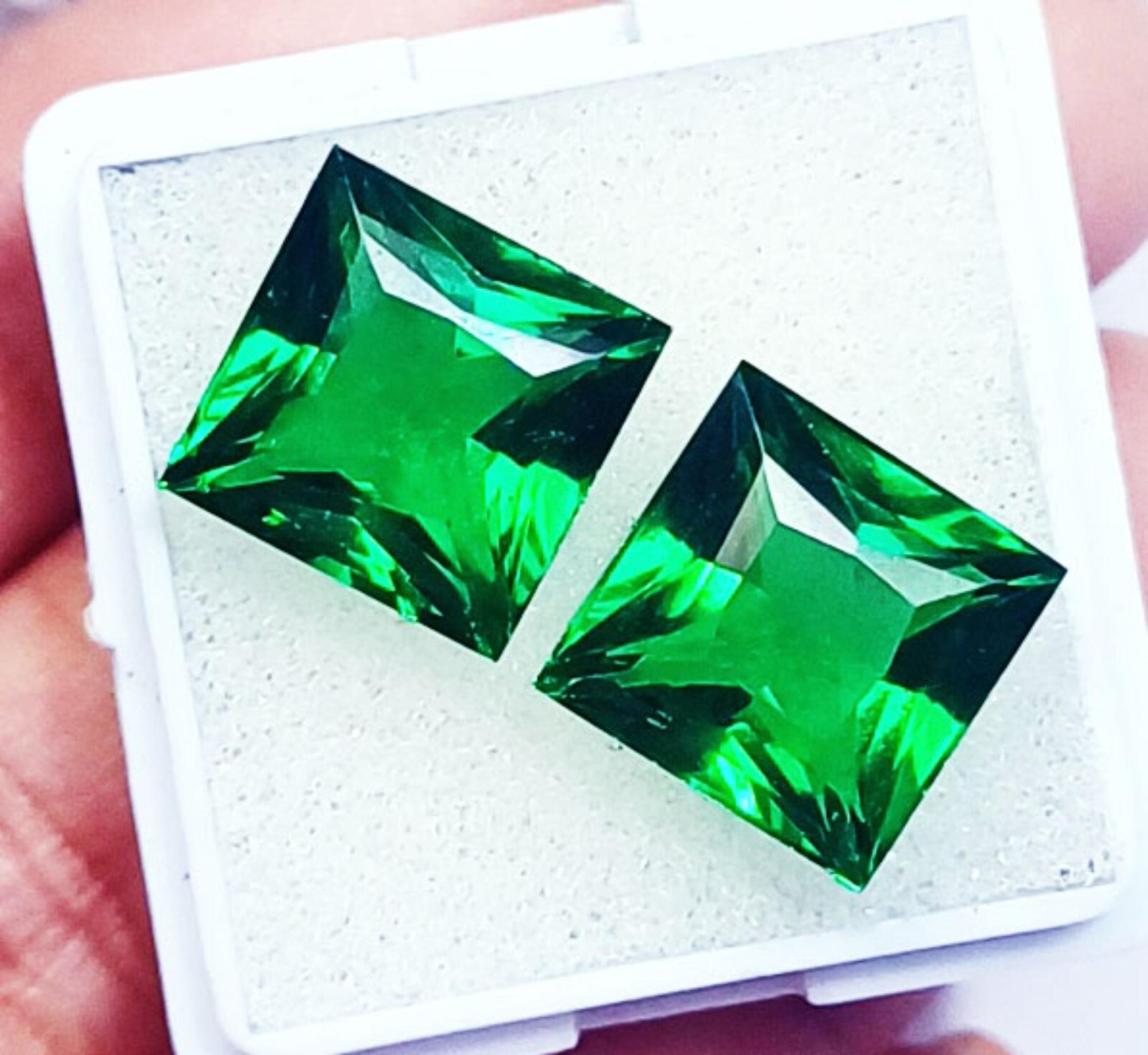 18+ Ct Square Cut Natural Green Garnet Certified Pair Loose Gemstone ~~ PG12