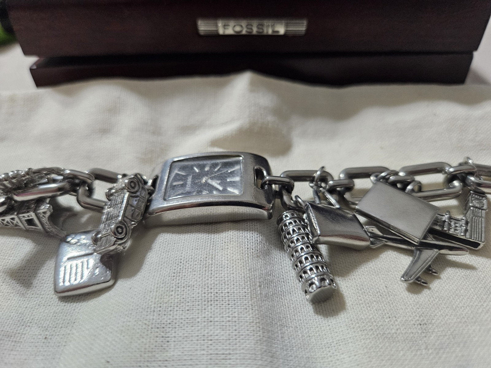 Ladies Fossil F2 Watch and Charm Bracelet: ES1133