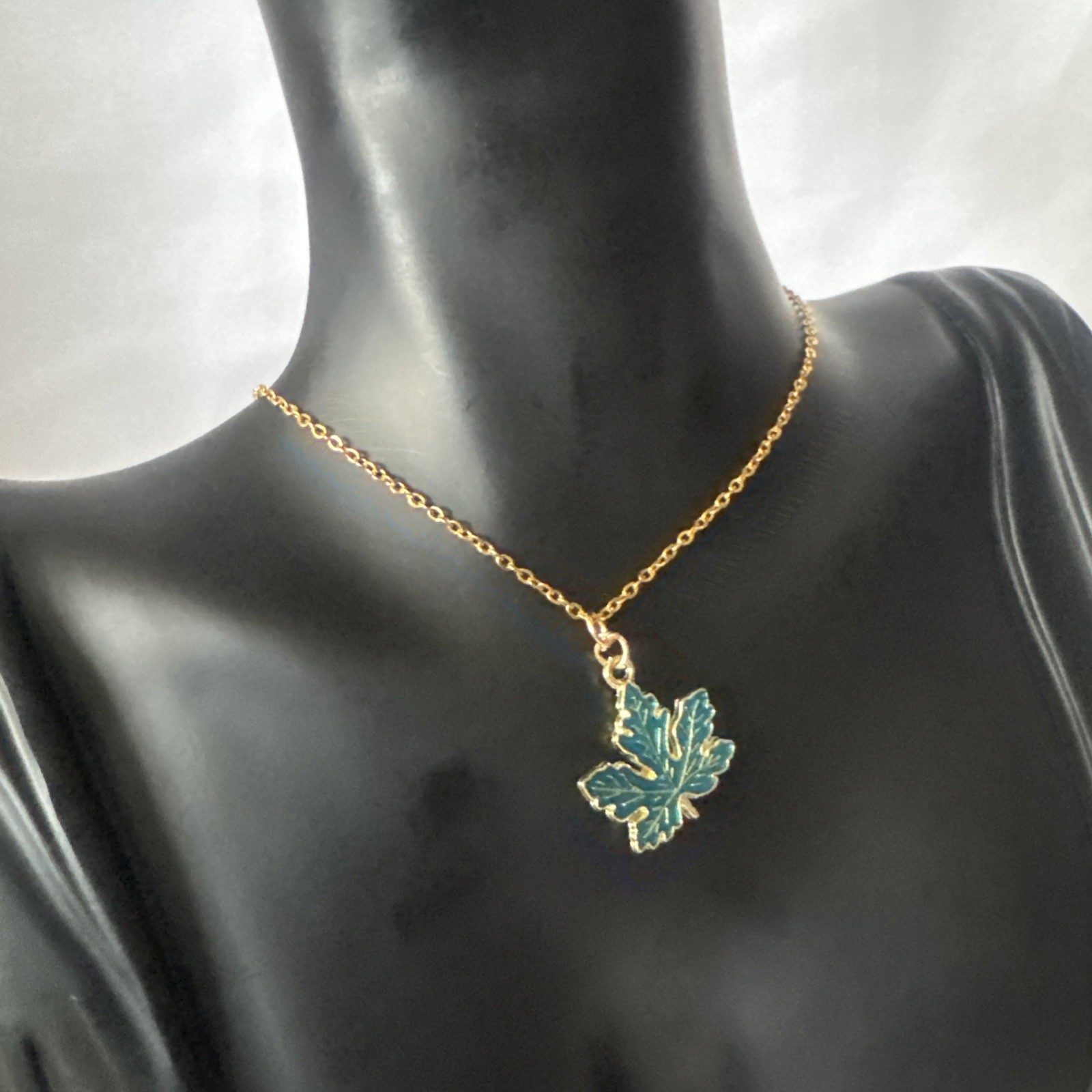 New Botanical Blue Leaf 18K Gold PVD Coated Chain Necklace in Gift Box 18″