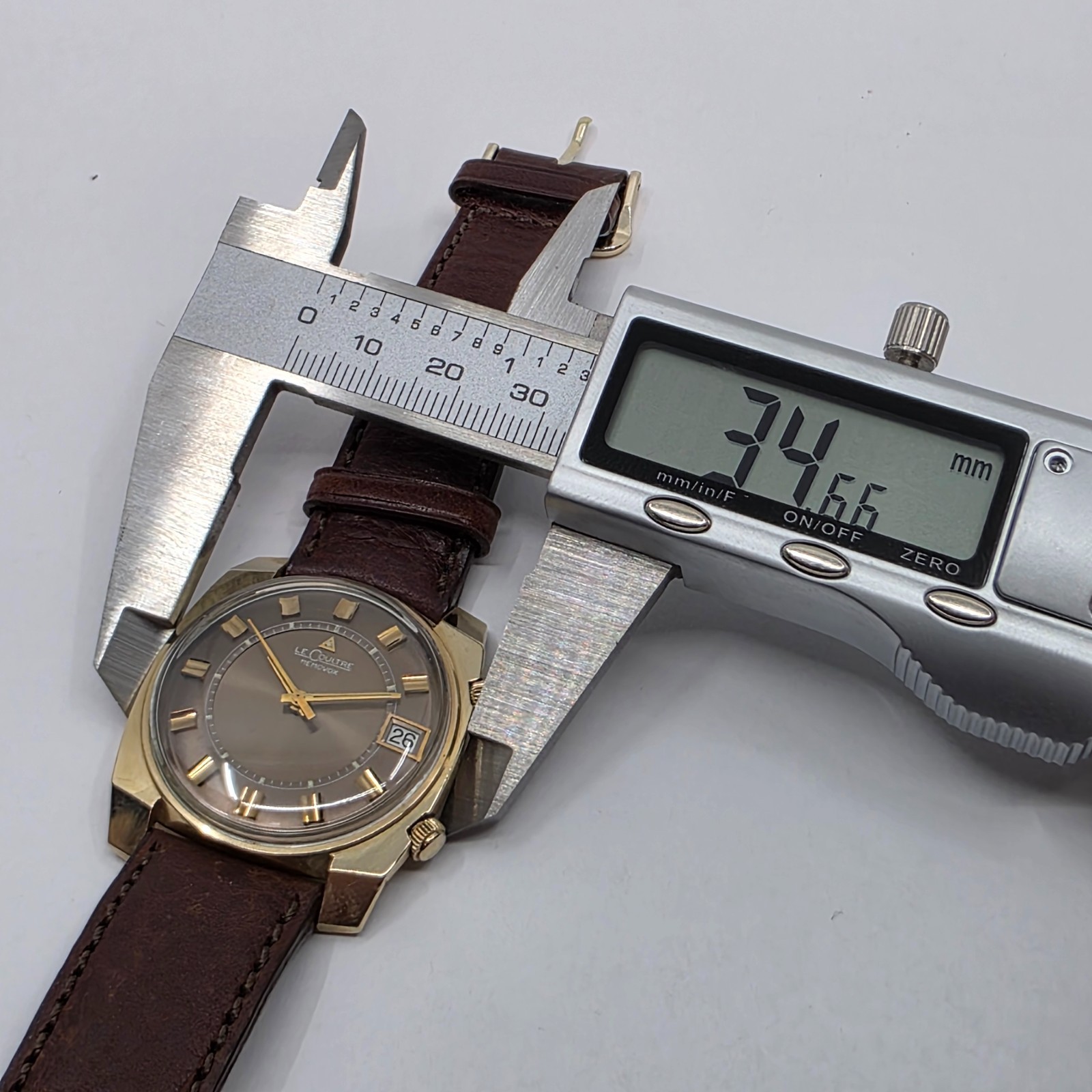 Jaeger Le Coultre Memovox Gold Filled Date Alarm Sunburst Dial 34mm