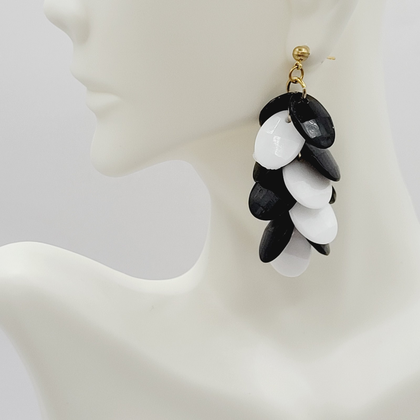Black and White Flat Faceted Disc Dangle Long Cha Cha Style Vtg Pierced Earrings